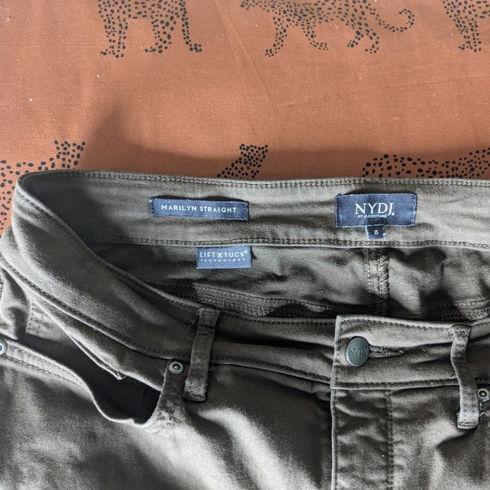 Brown Marilyn Straight NYDJ Jeans - Size 8